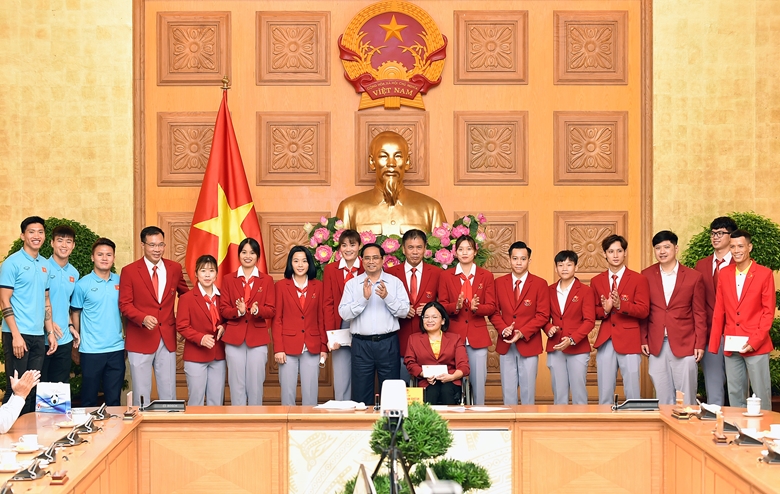 Thủ tướng Phạm Minh Chính động viên các vận động viên tiêu biểu, đoàn thể thao Việt Nam tham dự Olympic Tokyo 2020.