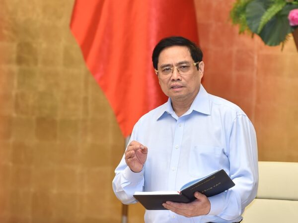 Thủ tướng Phạm Minh Chính yêu cầu Bí thư Tỉnh ủy, Thành ủy, Chủ tịch UBND các tỉnh, thành phố lãnh đạo, chỉ đạo thực hiện nghiêm nếu áp dụng Chỉ thị 16 và có thể ở mức cao hơn về một số điểm